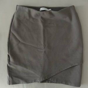 Aritzia mini skirt